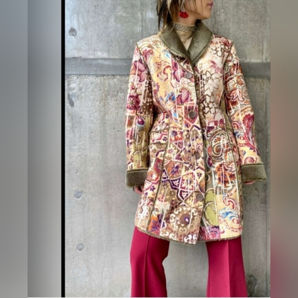 Chico’s Patchwork‎ Tapestry Coat Size 2 (L) Faux Fur Lined Boho Artsy Jacket